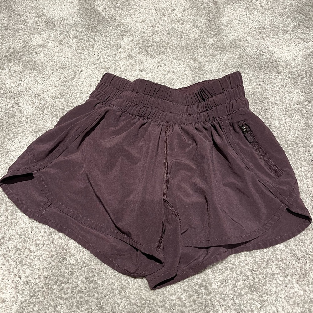 Lululemon Tracker Short - Black Cherry